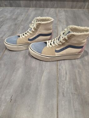 Vans Sk8-Hi MTE Women's 10 Blue Cream Faux Fur Winter Waterproof Sneakers